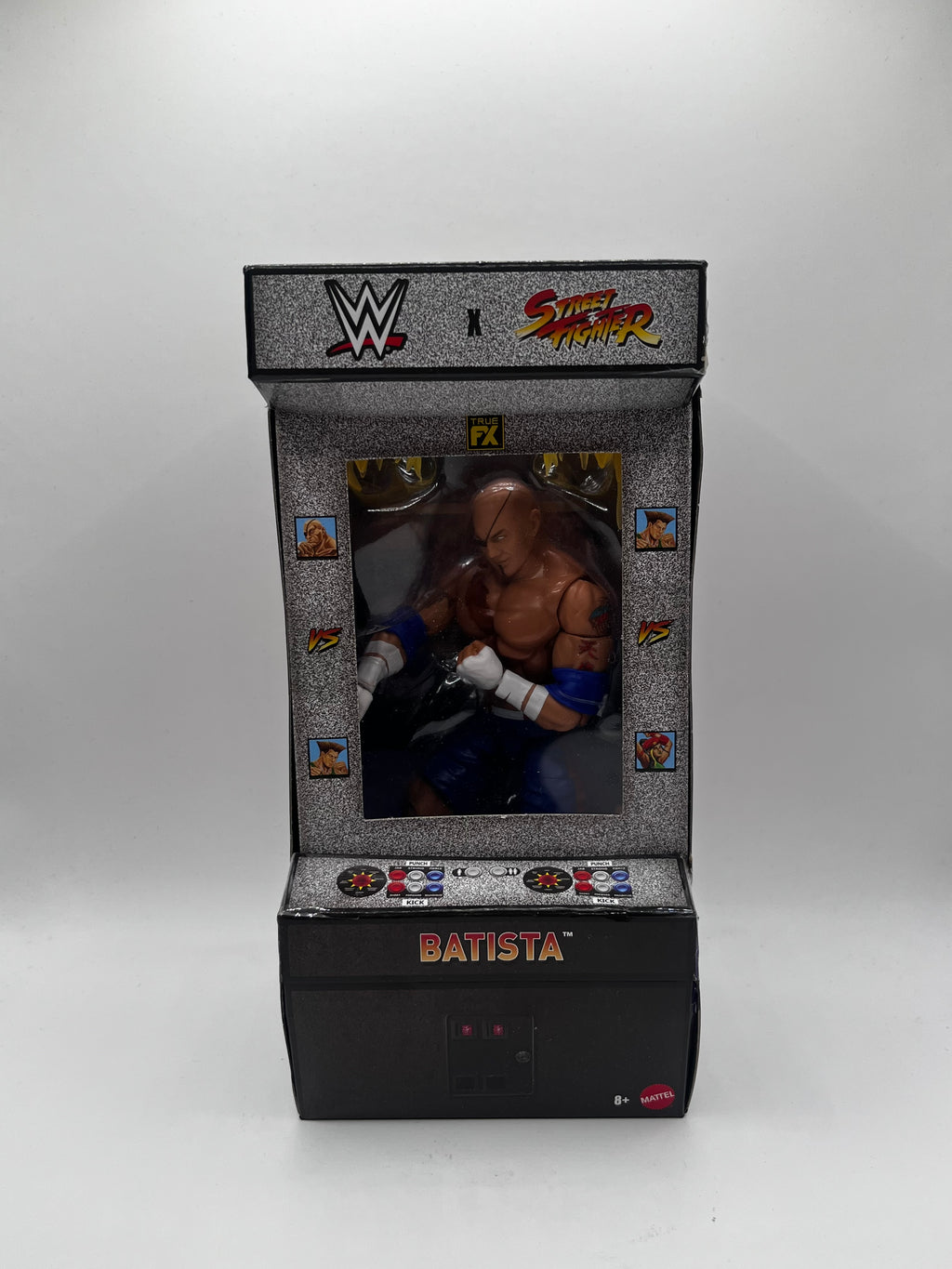 Figurka Batista as Sagat WWE Elite Collection x Street Fighter Series #2