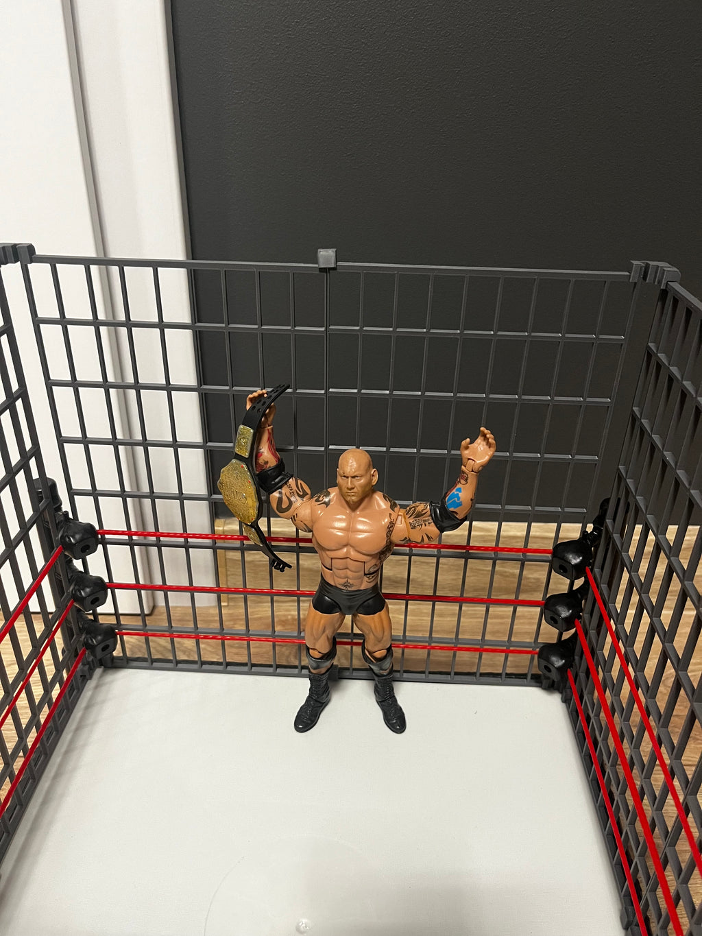 WWE Klatka typu "Steel Cage" dla ringów Mattel Basic